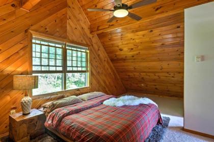 Catskill Chalet Cabin about 3 Mi from Belleayre Resort! - image 2