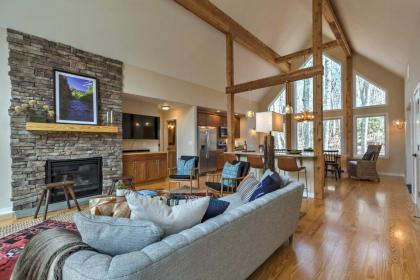 Designer Home with Fire Pit 70 Steps to Slopes!
