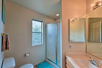 Pointe Resort Condo with Balcony and Spa 14 Mi to PHX! - image 2