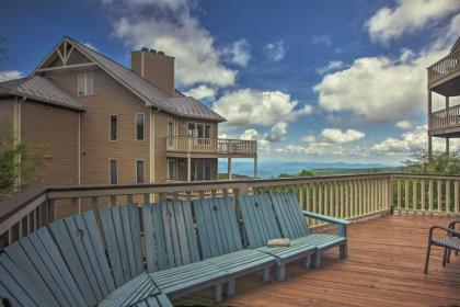 Wintergreen Condo with Mtn Views and Shuttle to Resort - image 15