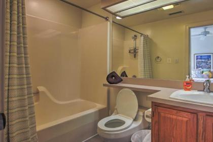 Wintergreen Condo with Mtn Views and Shuttle to Resort - image 6