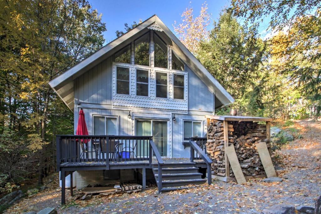 Secluded Cabin - 5 Mins to Gunstock Mtn Resort! - image 2