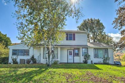 Luxe Windham Home with Hot Tub - Walk to Ski Resort!
