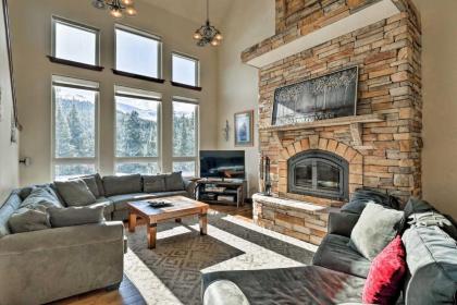 Spacious Breck Home with Hot Tub about 9 Mi to Ski Resort - image 1