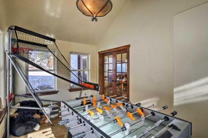 Spacious Breck Home with Hot Tub about 9 Mi to Ski Resort - image 2