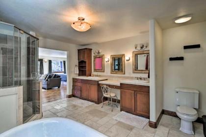 Spacious Breck Home with Hot Tub about 9 Mi to Ski Resort - image 8