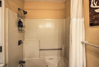 Lincoln Condo with Mtn Views 2 Miles to Ski Resort! - image 9