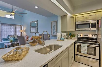 Golf Course Resort Condo - Walk to Miramar Beach! - image 18