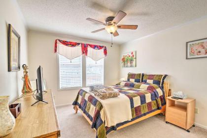 Surfside Beach Resort Home - 1 Block to Beach - image 5