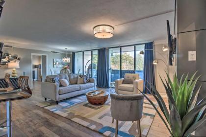 Stylish Resort Condo with Boat Slip on Lake Hamilton! - image 1