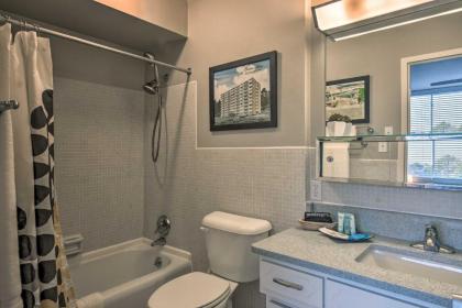 Stylish Resort Condo with Boat Slip on Lake Hamilton! - image 12
