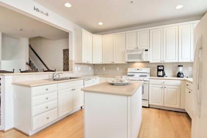 Ocean View Resort Townhome - Bike to Beach! - image 16