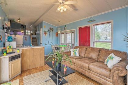 Middle Bass Resort Villa with Grill and Deck!