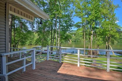 Lakefront Retreat with Deck Dock and Resort Amenities