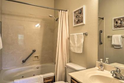 Walk-In Resort Condo Near Silver Dollar City - image 16
