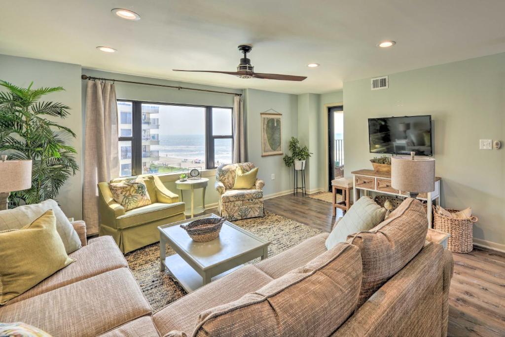 Atlantic Beach Resort Condo with Ocean Views! - image 5