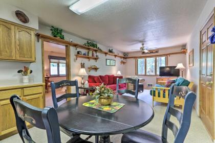 Central Pinetop Getaway Golf Hike and Ski Nearby! - image 17