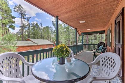 Central Pinetop Getaway Golf Hike and Ski Nearby! - image 6
