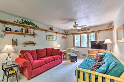 Central Pinetop Getaway Golf Hike and Ski Nearby! - image 9