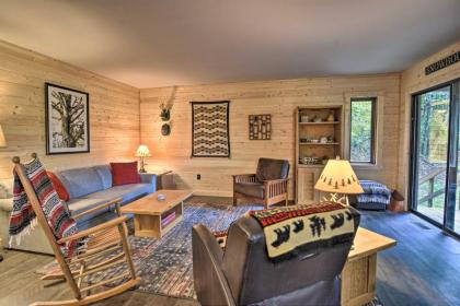 Wolf Laurel Resort Cabin with Hiking and Skiing! - image 12