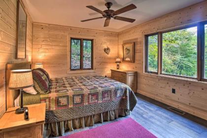 Wolf Laurel Resort Cabin with Hiking and Skiing! - image 16