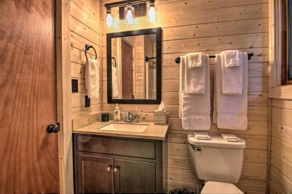 Wolf Laurel Resort Cabin with Hiking and Skiing! - image 18