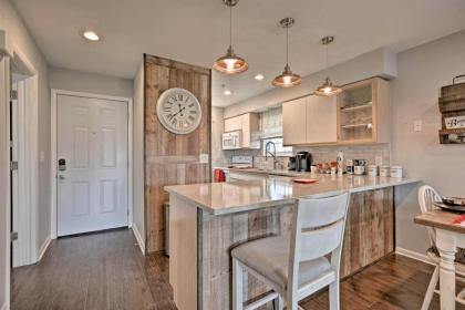Updated Condo 3 Mi to Branson Landing Resort Pool - image 18