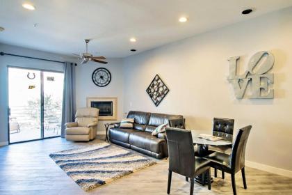 Sleek Scottsdale Condo Balcony and Resort Amenities - image 19