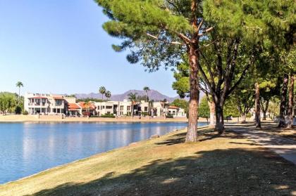 Sleek Scottsdale Condo Balcony and Resort Amenities - image 7