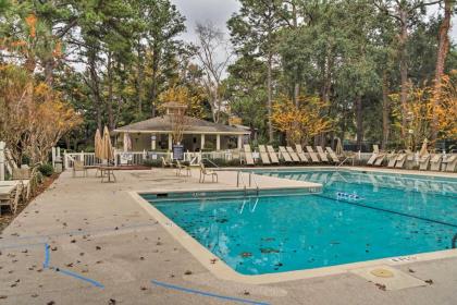Resort-Style Hilton Head Condo - Walk to Beach! - image 12