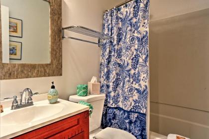 Resort-Style Hilton Head Condo - Walk to Beach! - image 17