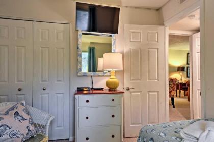 Resort-Style Hilton Head Condo - Walk to Beach! - image 7
