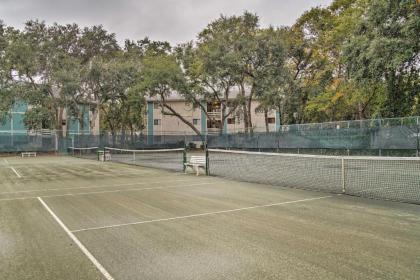 Resort-Style Hilton Head Condo - Walk to Beach! - image 9