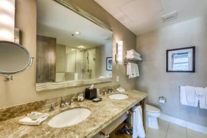 Riverfront Studio and Resort - image 16
