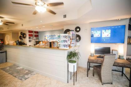 Calypso Beach Resort Towers - image 12