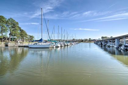 Resort-Style Lake Conroe Retreat with Balcony and View - image 14