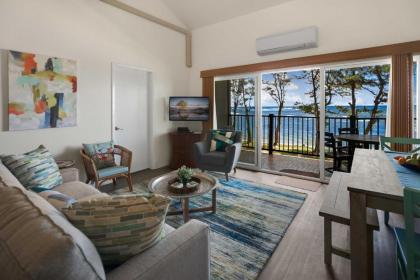 Oceanfront Resort Condo w/ A/C in Old Town Kapa’a!