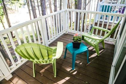 Waterview Studio with Private Porch #10 at Long Cove Resort