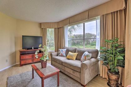 Family Resort Condo with Pool 7 Mi to Universal - image 3