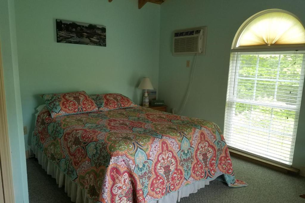 Shorelands Resort - image 4