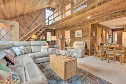 Rustic-Chic Home with Deck 1 Mi to Ski Resort