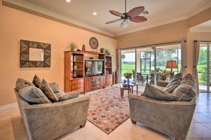 Luxurious Golf Course Getaway with Resort Perks - image 5