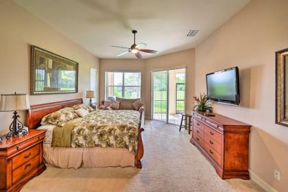 Luxurious Golf Course Getaway with Resort Perks - image 9