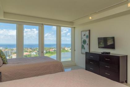 Vacation state of mind! Elegant Bayview beachfront resort shared pools & jacuzzi. Pet friendly - image 10