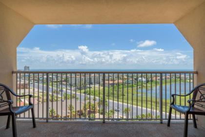 Vacation state of mind! Elegant Bayview beachfront resort shared pools & jacuzzi. Pet friendly - image 9