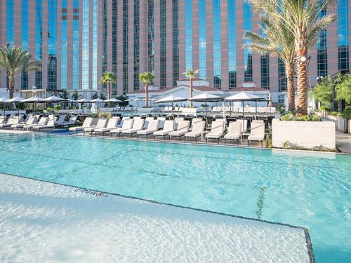 The Venetian Resort Hotel & Casino by Suiteness - image 5