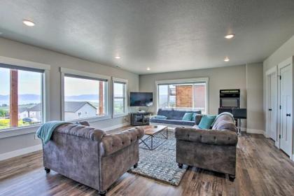 Lake-View Escape with Private Beach Resort Access! - image 6