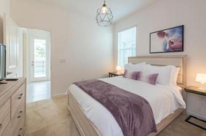 Family Resort - 10BR Mansion - Private Pool/Hot Tub/BBQ! - image 5