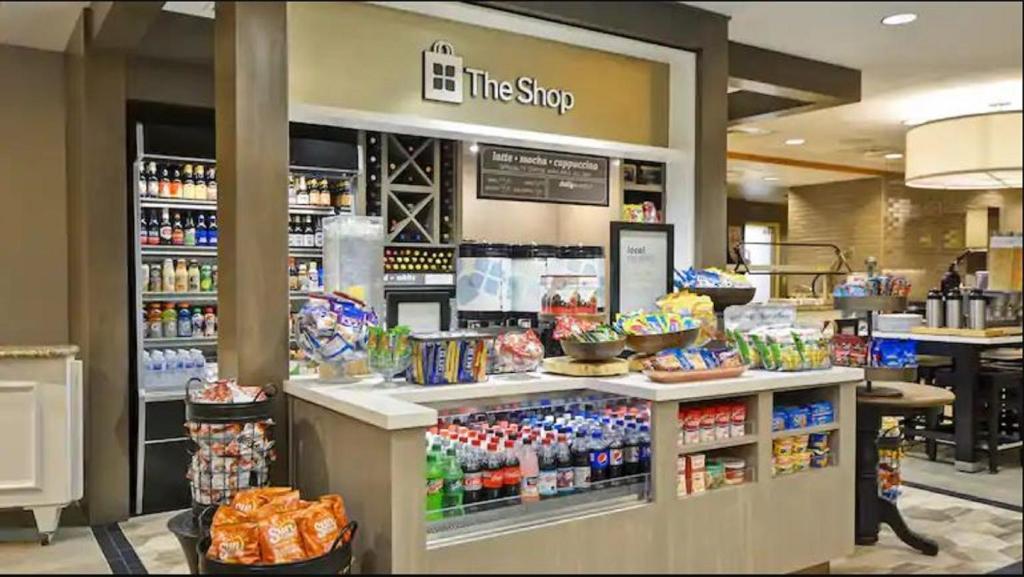 Hilton Garden Inn Anaheim Resort - image 2