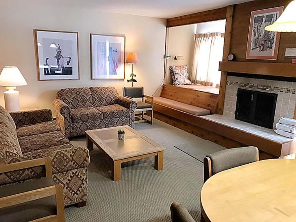 Jackson Hole Vacation Condominiums a VRI resort - image 2